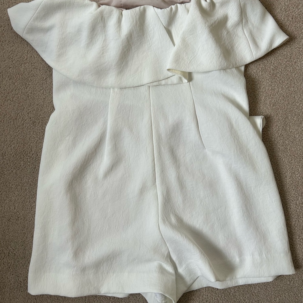 Babaton White Ruffle Romper - Picture 3 of 3